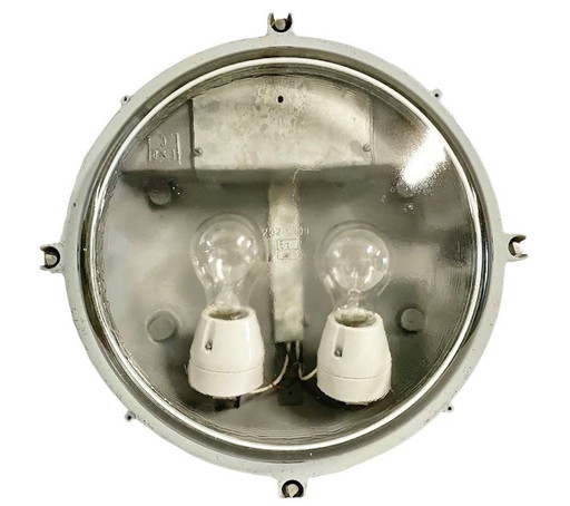 Industrielle Wand- oder Deckenleuchte aus Aluminiumguss von Elektrosvit, 1970er Jahre