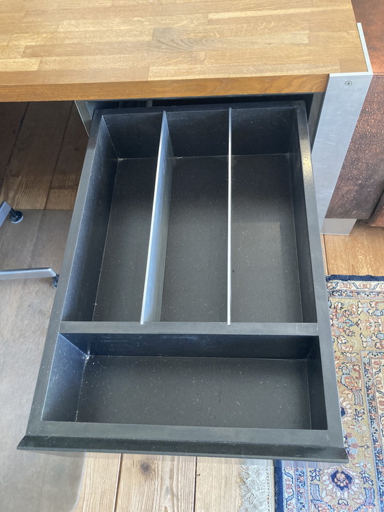 Image 1 of Escritorio/mesa de diseño único con tapa de roble