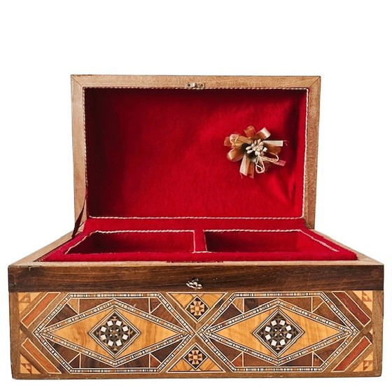 Image 1 of Vintage XL Khatam geometrische houten sieradendoos met slot parelmoer inlegwerk hout 1970's