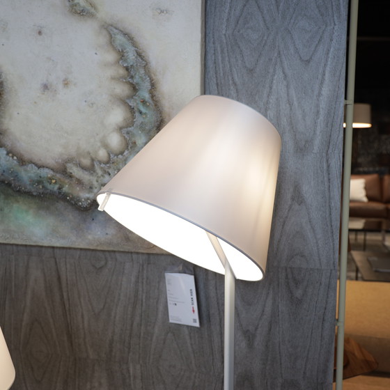 Image 1 of Lampadaire Artemide Melampo