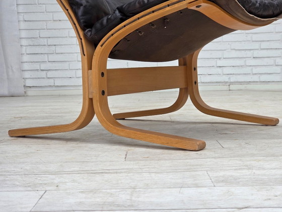 Image 1 of Années 1970, design norvégien d'Ingmar Relling, modèle de fauteuil lounge « Siesta ».