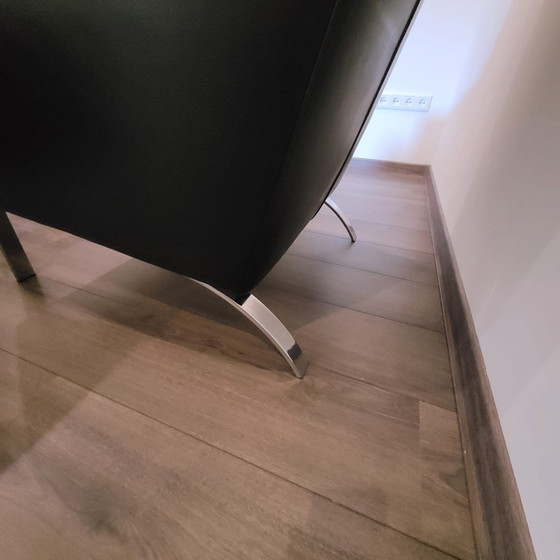 Image 1 of 2 x fauteuils Molinari en cuir noir en bon état