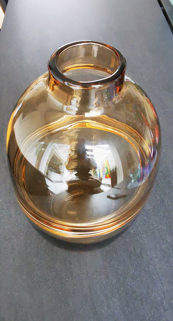 Image 1 of Japandi vaas, amberkleurige tint met gouden reflex,