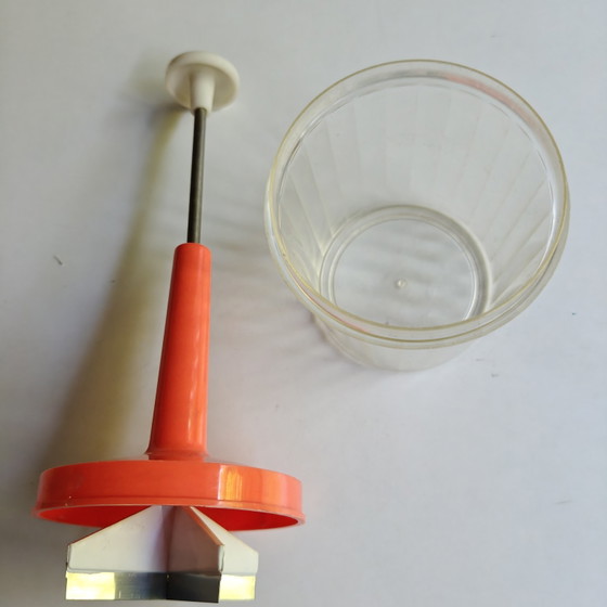 Image 1 of Tritatutto vintage anni '70 H Coro – Utensili da cucina arancioni in stile era spaziale