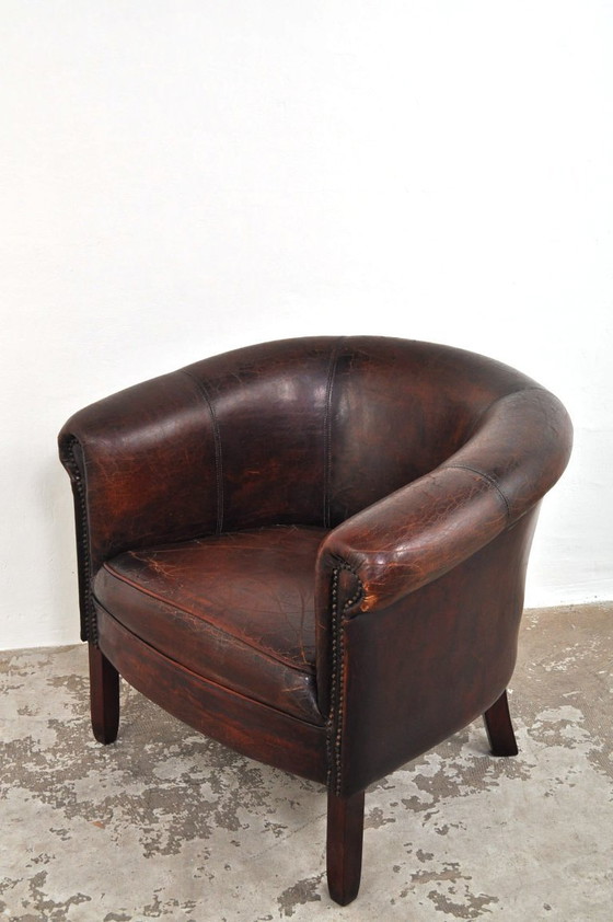 Image 1 of Vintage leather club chair