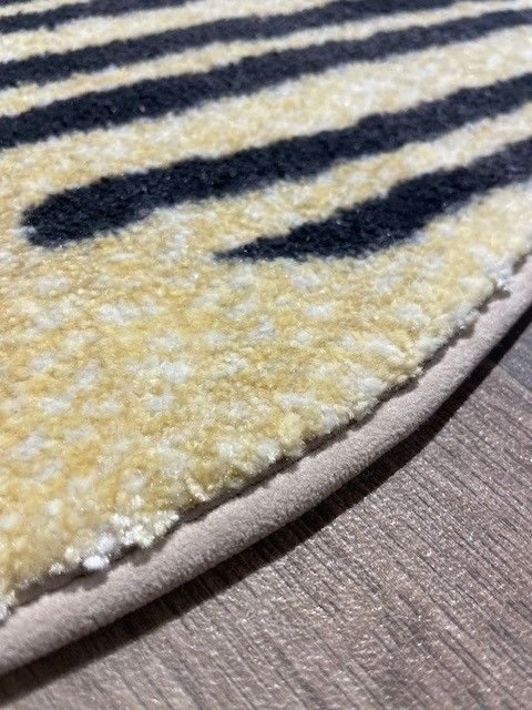 Image 1 of Patio Tierra