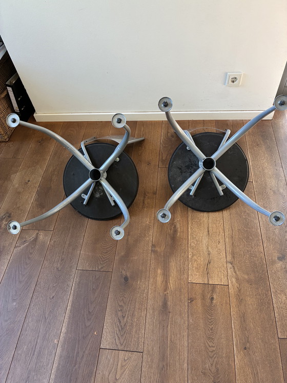 Image 1 of 2 x postmoderne Esszimmer Stühle