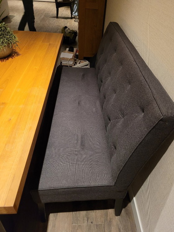 Image 1 of Esstisch aus Holz mit Essbank und 4 Stühlen