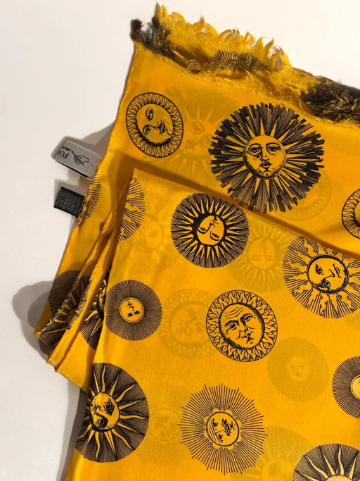 Piero Fornasetti „Sole“ Seidenfoulard aus den 1980er Jahren – decoratieve objecten, Silk, Surrealism (photo 2 of 9)