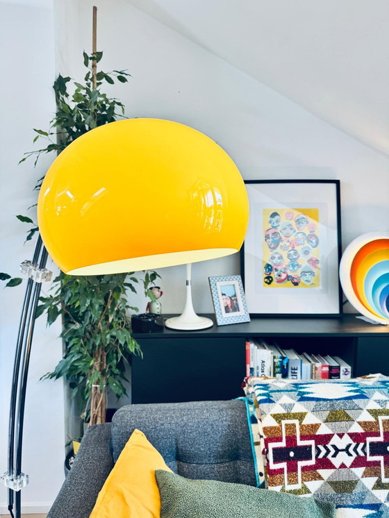 Image 1 of Vintage German Arc Floor Lamp with Telescopic Structure – Space Age 70s Mid-Century Modern UFO Light – Guzzini Era