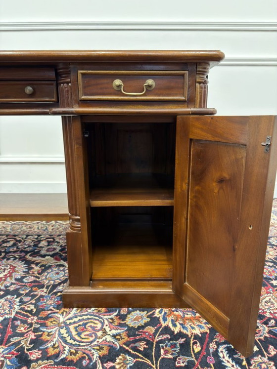 Klein Klassiek Engels Bureau Met Groen Leder – Leather, Wood (photo 12 of 17)