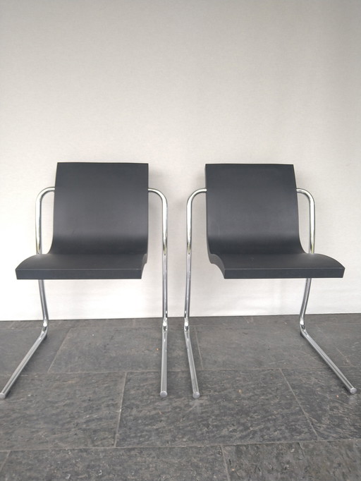 2 "Magic Chairs" entworfen von Ross Lovegrove für Fasem