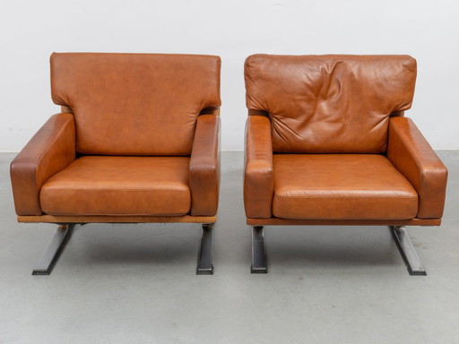 Beautiful Minimalism Designed Set of Lounge Arm-Chairs