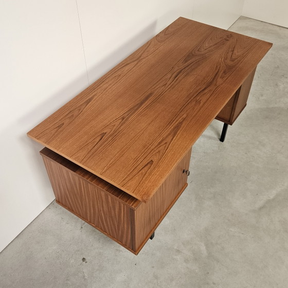 Image 1 of Scrivania vintage in teak