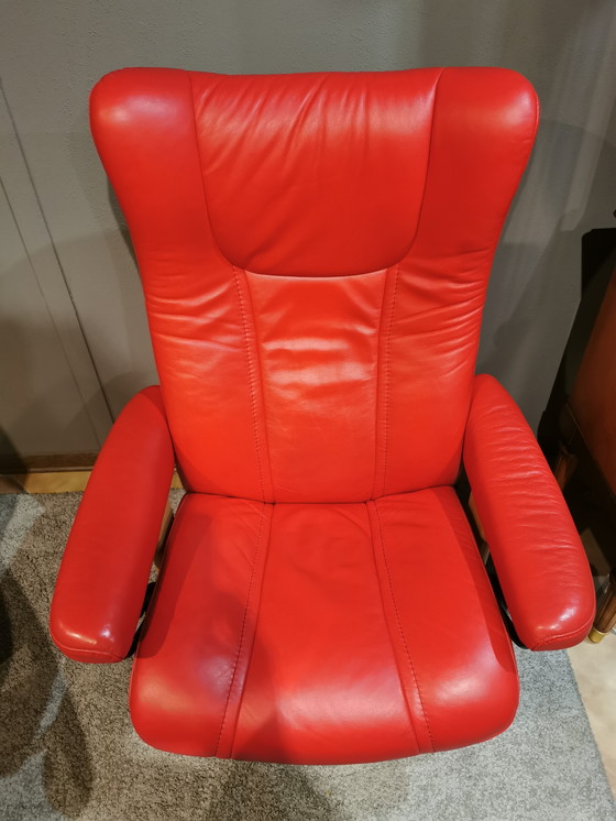 Image 1 of Ekornes Stressless Chair, Mod. Wing, Size M, With Hocker.