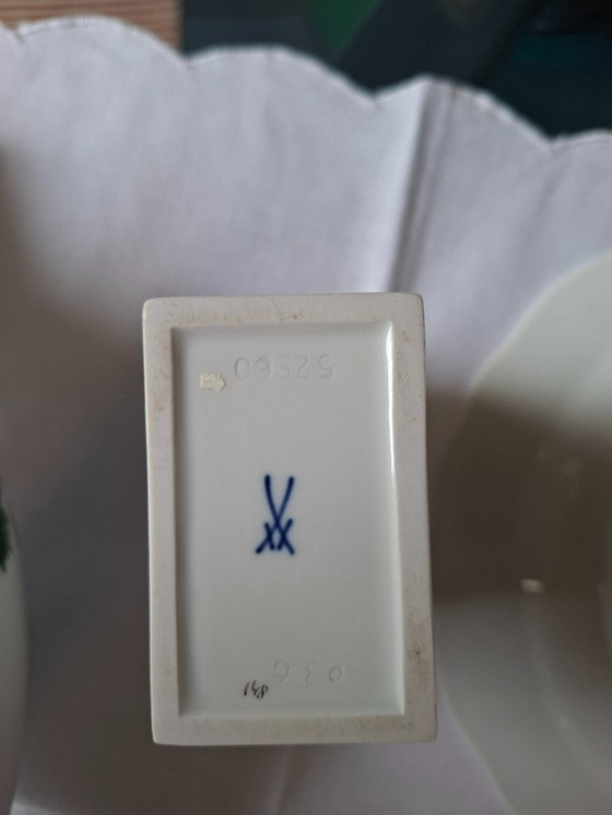 Image 1 of Meissen Porseleinen Wijnbladdecoratie, 13 stuks