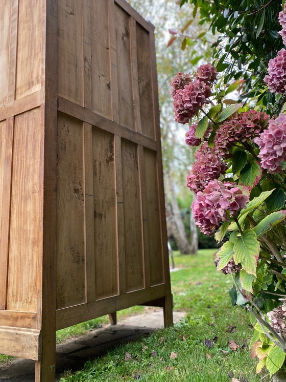 Image 1 of Armadio parigino in legno massello