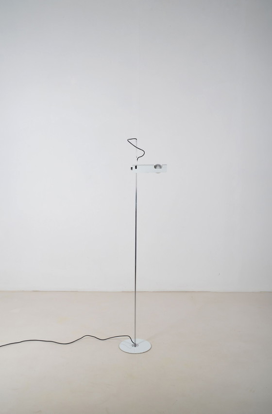 Image 1 of Spider floor lamp designed by Joe Colombo for Oluce, 1960s