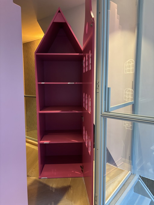 Armoire pour enfants Kastvaneenhuis, horloge rose fuchsia, pignon