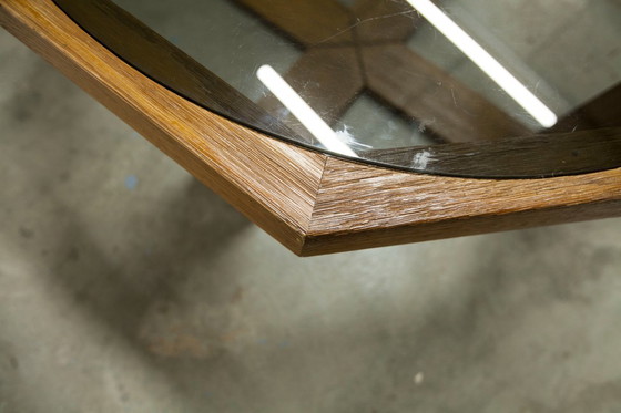 Image 1 of Tavolo esagonale unico, 1977, rovere, vetro fumé, fabbricazione svizzera