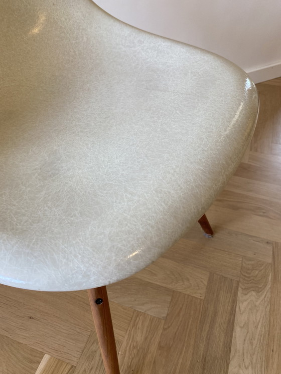 Image 1 of Sedia con scocca in fibra di vetro Eames Herman Miller