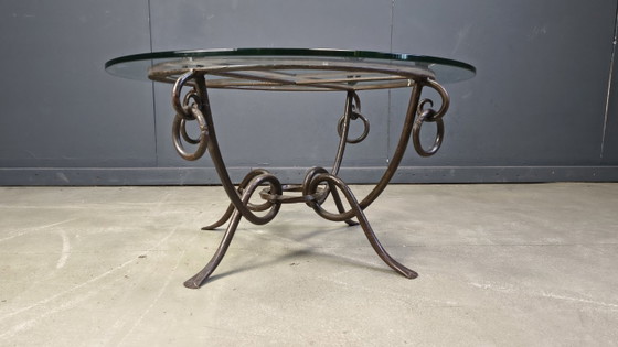 Image 1 of Smeedijzeren salontafel van René Drouet, jaren 1940.