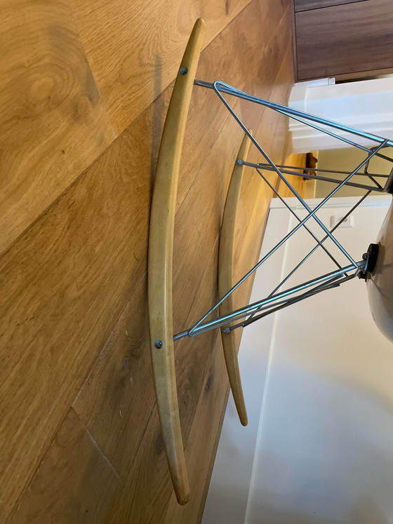 Modernica Eames RAR Sedia a dondolo – Sedie a dondolo (photo 5 of 5)