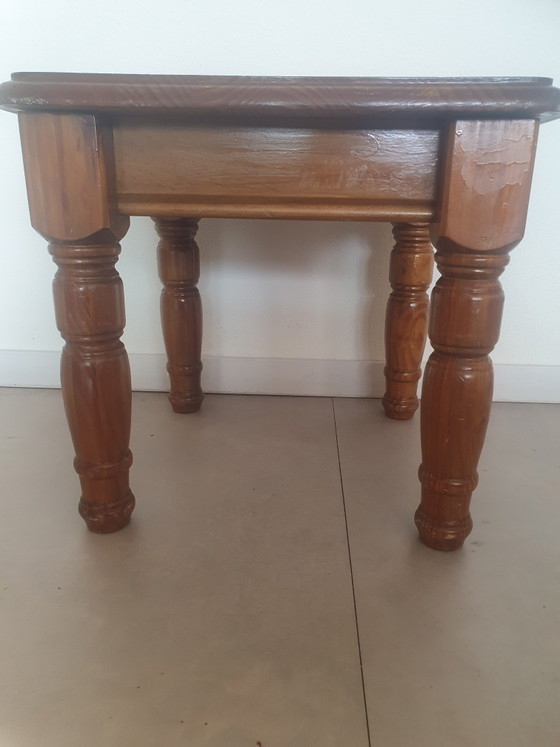 Mesa auxiliar de madera robusta – Mesas auxiliares, Wood (photo 7 of 9)