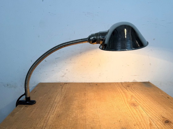 Image 1 of Vintage industriële chromen zwanenhals tafellamp, jaren 50