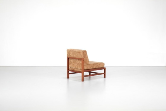 Image 1 of Fauteuil van hout, bekleed met stof, Italië, jaren 60.