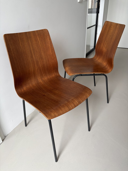 Conjunto de dos sillas Friso Kramer Euroika para Auping, diseñadas en 1963.