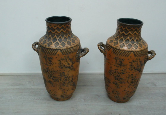 Image 1 of Ceramic floor vases, set of 2, very large, in beige-brown with Celtic / Germanic pattern, Westerwald Ikonen 50s