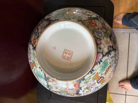 Große chinesische Porzellan 'Punch Bowl' (31 cm) – Millefleurs & Satsuma-Stil – Dekorative Objekte (photo 10 of 10)