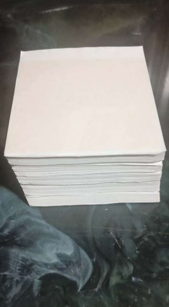 Image 1 of 500 unités de feuilles de caractères dorées