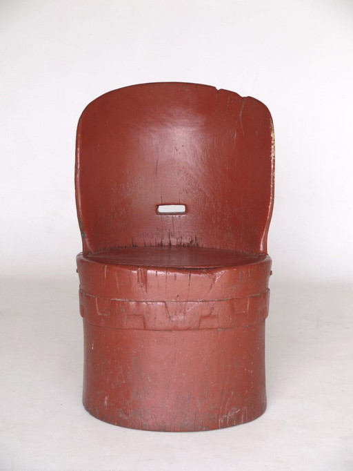 Antieke Scandinavische houten Kubbestol stoel