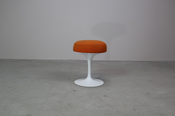 Image 1 of Pair of Eero Saarinen Tulip Stools for Knoll International, 1970's