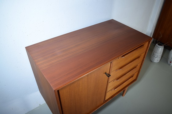 Image 1 of Cassettiera danese in teak, credenza vintage, credenza di metà secolo