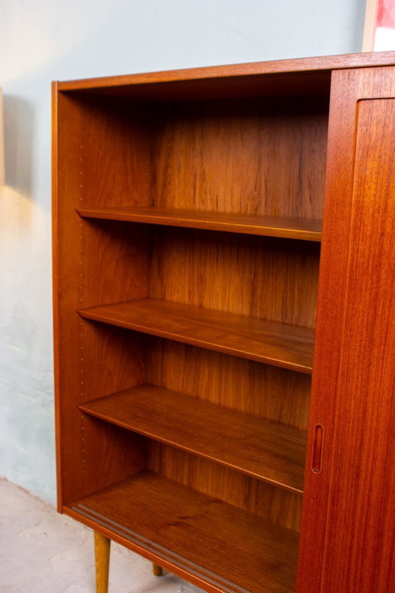 Image 1 of Vintage teak highboard sideboard chest of drawers cabinet Danish Hundevad