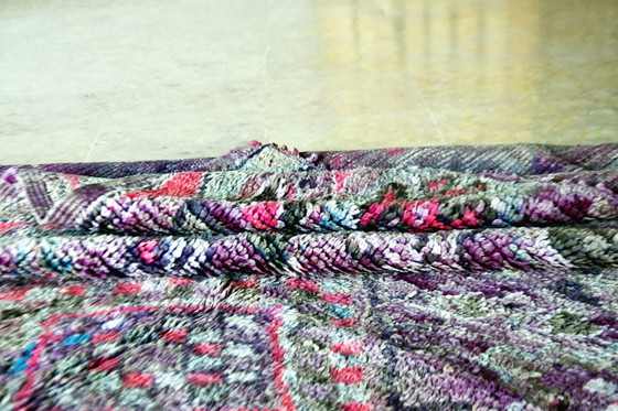 Image 1 of Violetter marokkanischer Boujaad-Teppich - 360 x 192 cm