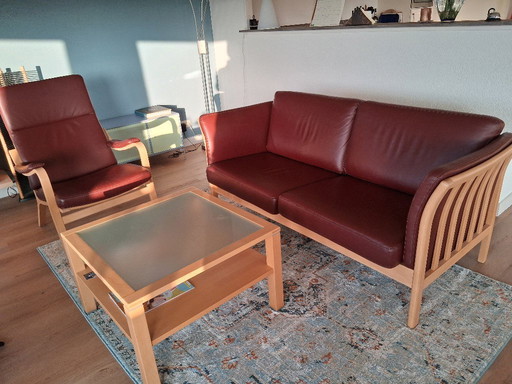 FAUTEUIL Deens gelakt beuken en rood leer