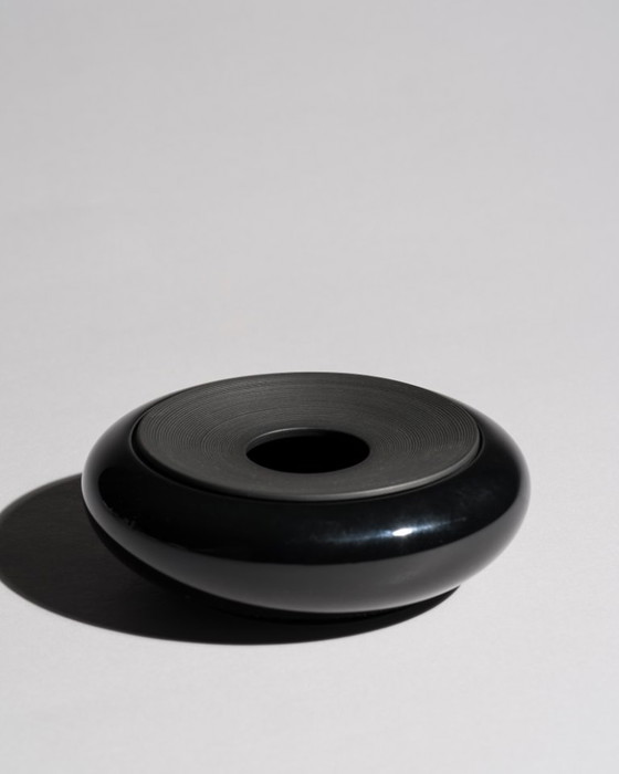 Image 1 of Tapio Wirkkala Porcelaine Noire Vase & Rare Ashtray Duo Rosenthal MCM Chic