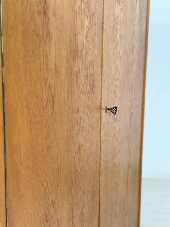 Image 1 of Magnifique armoire vintage des années 1960