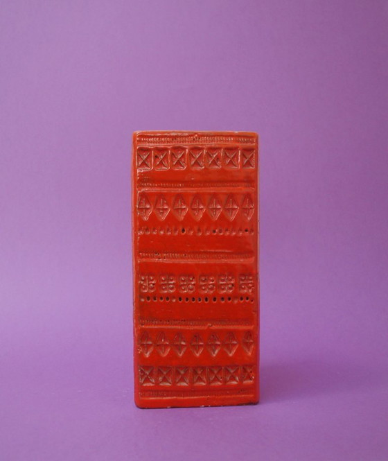 Image 1 of Vaso triangolare in ceramica arancione, Bitossi anni '60