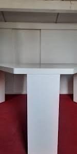 Image 1 of La table à manger de Hulshoff est unique !