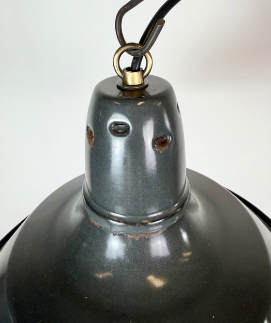Industrial French Black Enamel Factory Pendant Lamp, 1960s – Iron (photo 7 of 17)