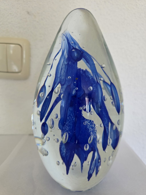 Grand objet en papier/verre