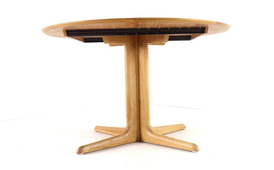 Image 1 of Danish oak round 2x extendable dining table dining table vintage