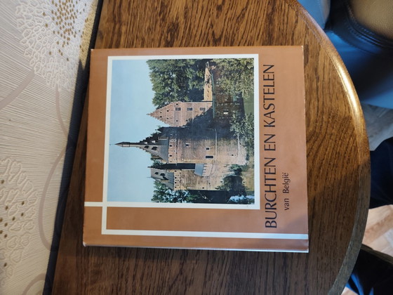 Vintage 10-piece book set castles and fortresses, Artis-Historia, Coffee table books, Paper, Beige (photo 13 of 14)