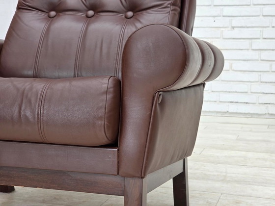 Image 1 of Sillón danés de los años 70, tapizado en cuero marrón original.