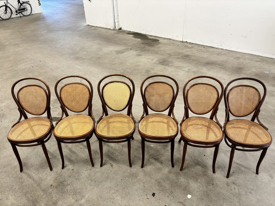 Image 1 of 6 stuks Antieke Thonet Stoelen
